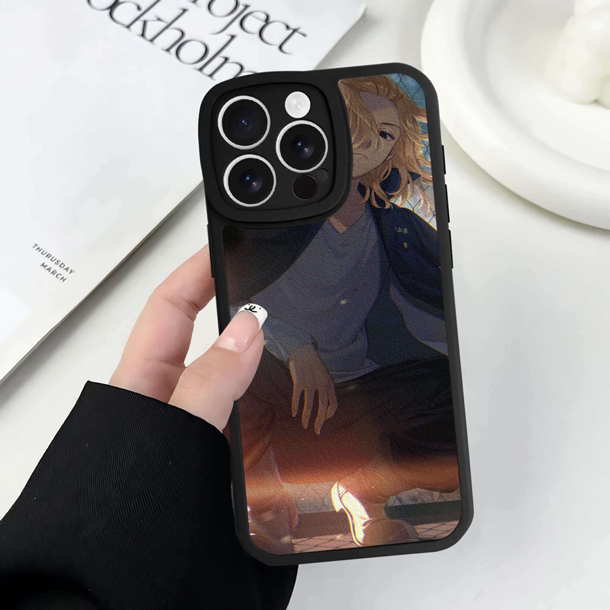 （画像用） 東京リベンジャーズ Tokyo Revengers 【iPhone 16シリーズ対応】シリコンスマホケース（レザー調） 材質：シリコン